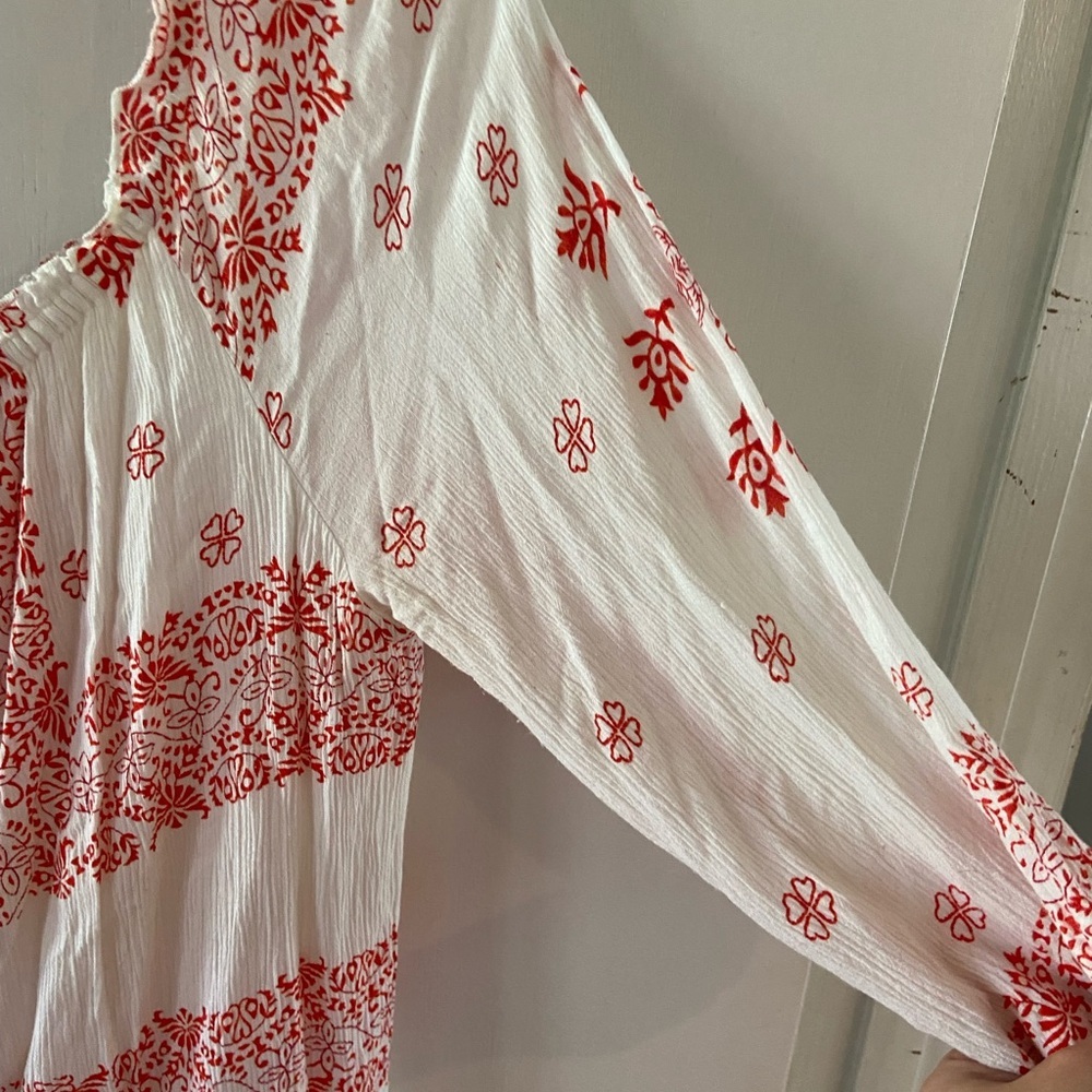 New York & Company White Dress with Red Floral Embroidery - Picture 3 of 8